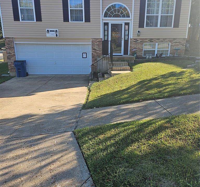 1st image of 1322 Rockwood Forest Dr