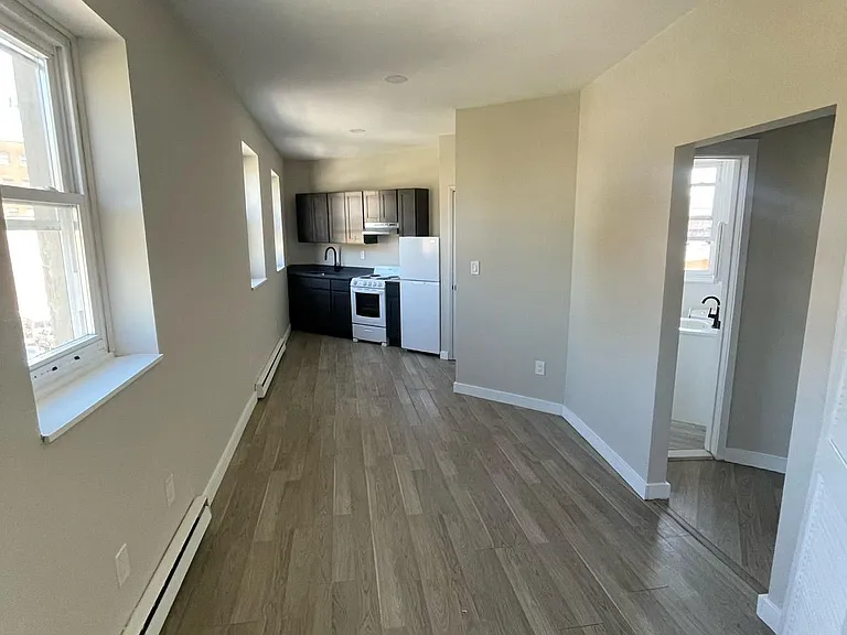 643 Fulton St #104A — Photo 2