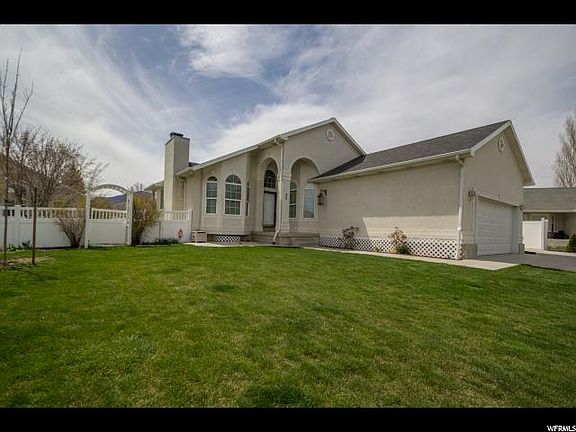 2nd image of 37 E Heron Ct