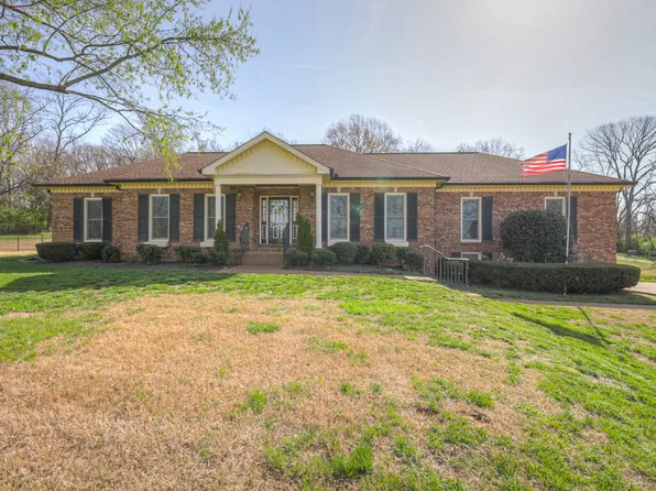 612 Cloverbrook Ln, Franklin, TN 37067