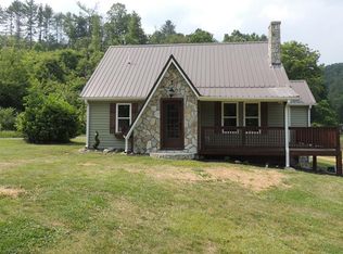 94 Stevens Creek Rd, Fries, VA 24330