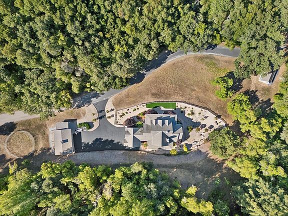 3rd image of 6790 Redwood Retreat Rd