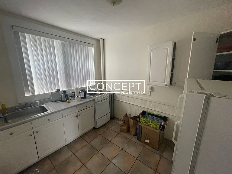 518-520 Cambridge St #3 — Photo 3