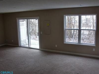 5th image of 2769 Acarie Dr