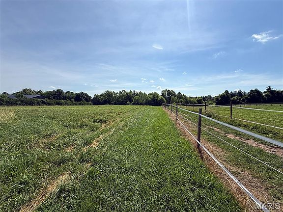 4th image of 2807 Otten Rd