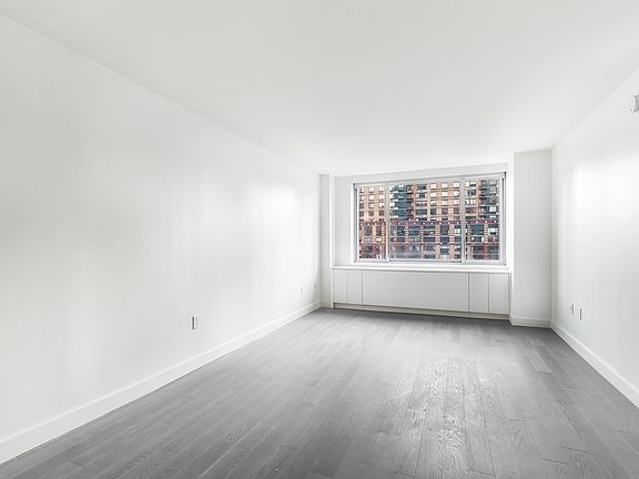 4th image of 101 W End Ave APT 20F