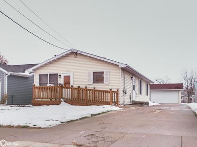 1109 9th Ave E, Oskaloosa, IA, 52577