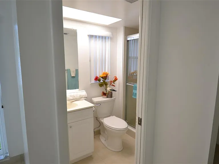 2357 White Oak Cir — Photo 20