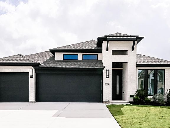 2nd image of 207 KRUEGER WAY