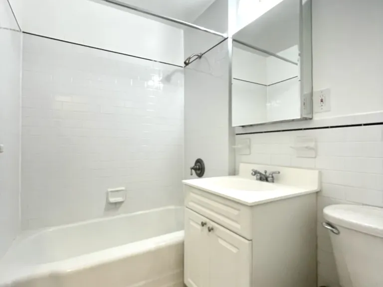 46 W 73rd St #4E — Photo 4