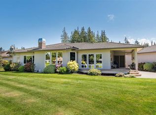 260 Foursome Dr, Sequim, WA 98382