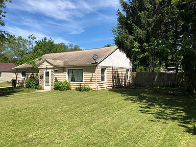 3rd image of 1260 E Dale Ave