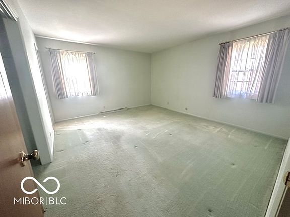 3rd image of 5265 E 75th St