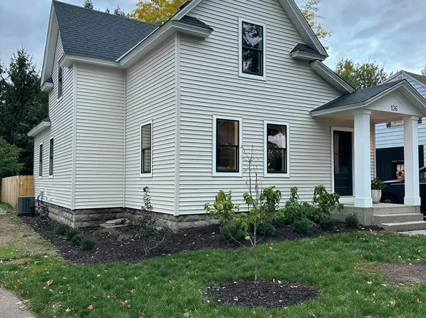 136 S Maple St, Zeeland, MI 49464