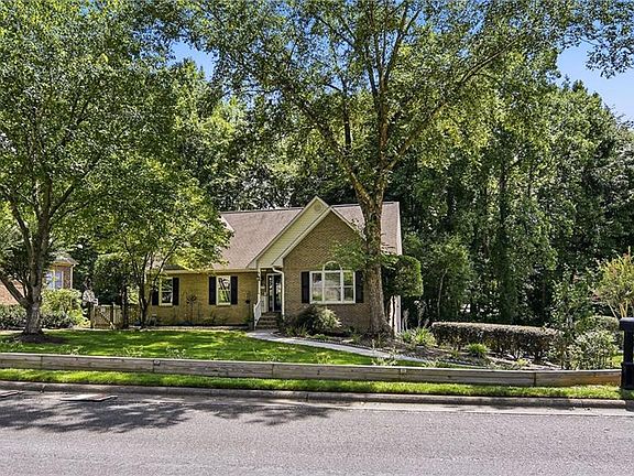 5th image of 5009 Meadow Hill Ct