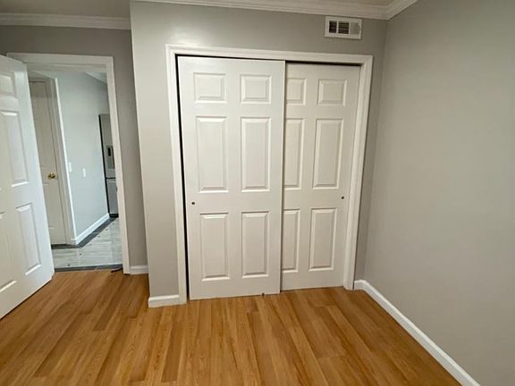 5th image of 170 Merrill Ave #2
