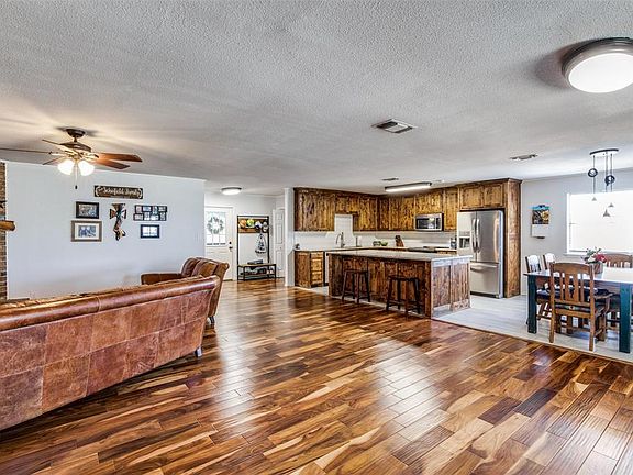 4th image of 505 Palo Pinto St