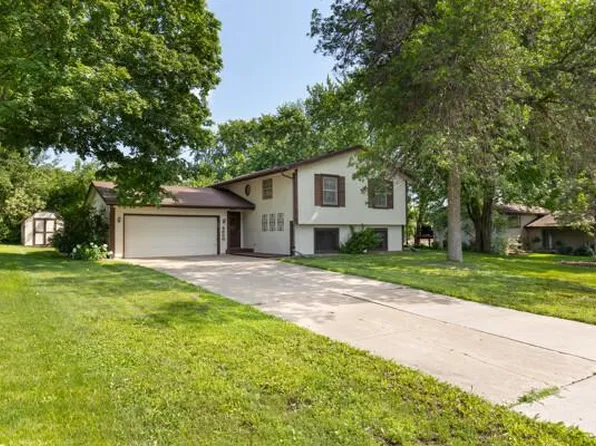 4850 Independence St, Maple Plain, MN 55359