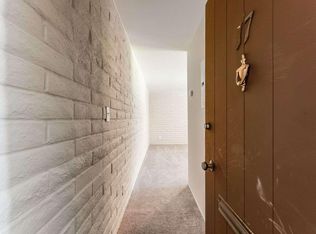 2390 W Middlefield Rd UNIT 17, Mountain View, CA 94043