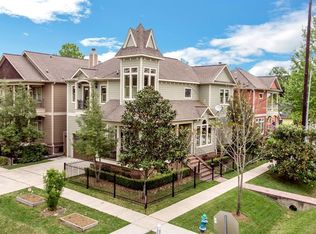 621 W 10th St, Houston, TX 77008