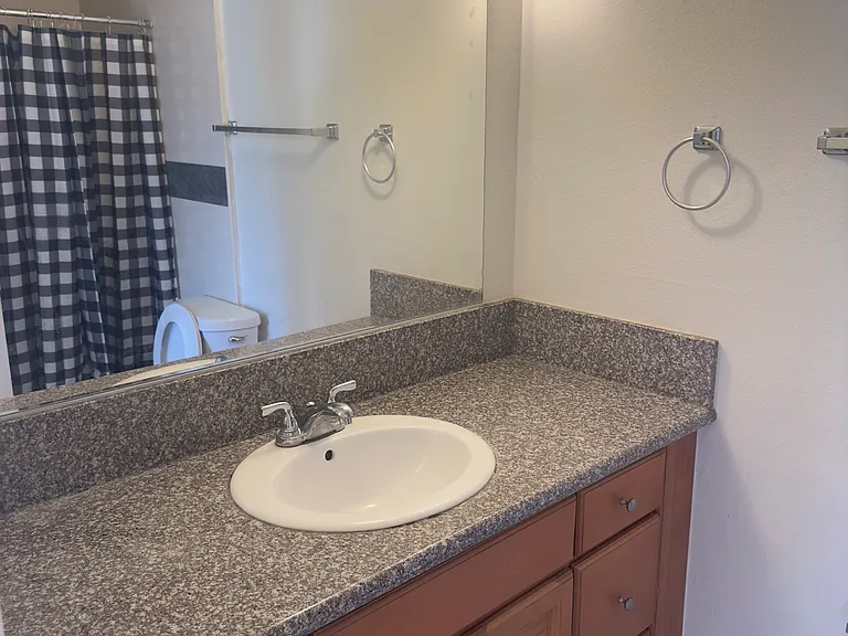 415 Pomelo Ave #F — Photo 12