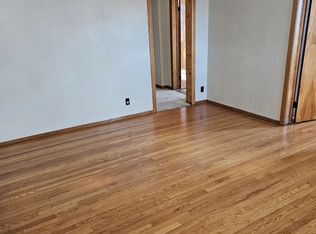 134 W Central St APT 1, Bethalto, IL 62010
