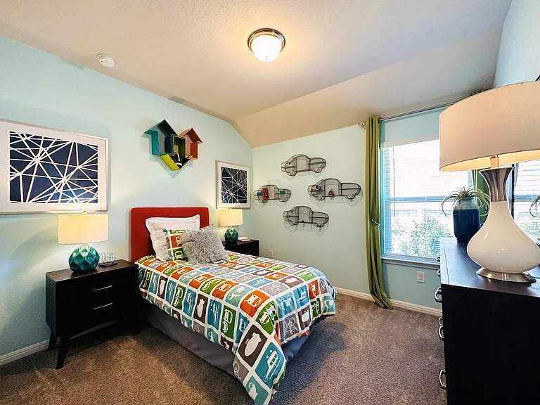 112 Groesbeck Ln — Photo 8