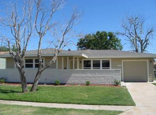 7205 Yucca Dr, Galveston, TX 77551