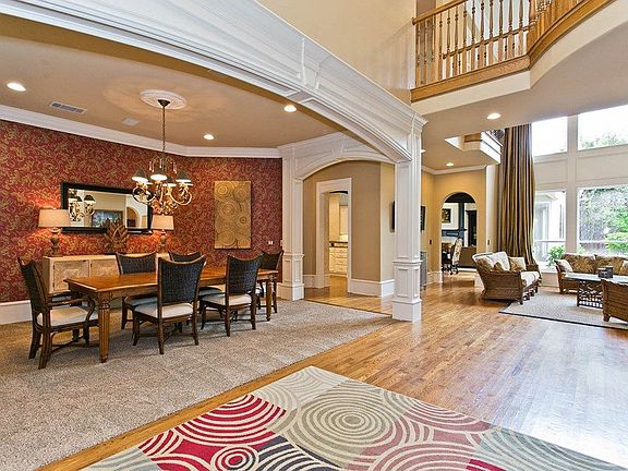 4th image of 5905 Crownover Ct
