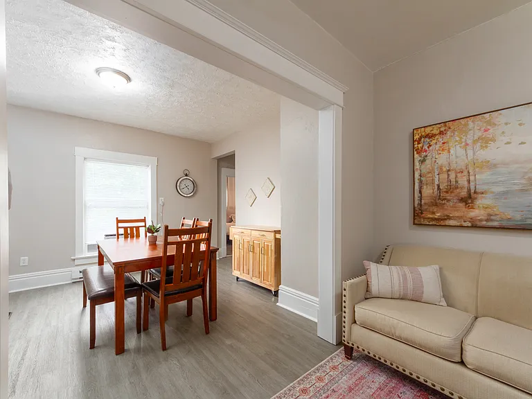 2219 W Broadway Ave #4 — Photo 7