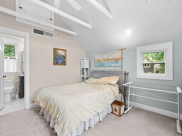 320 Littletown Quarter — Photo 13