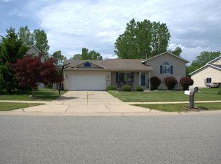 1055 Bunkerway Dr SW, Wyoming, MI 49509