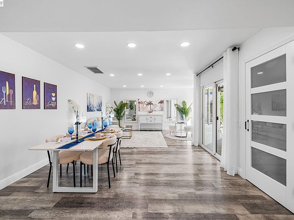 3rd image of 4019 Rennellwood Way