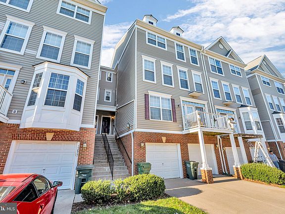 3rd image of 13621 Venturi Ln #160