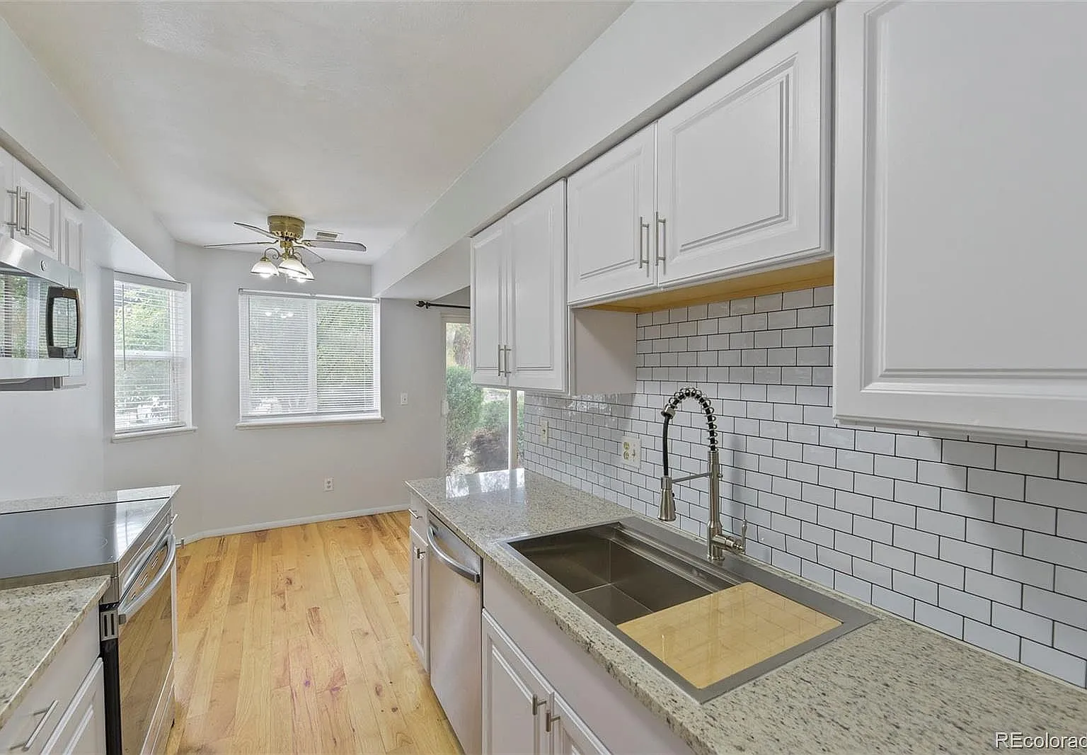 2 bed, 1008 sqft, $1,745 — Photo 3