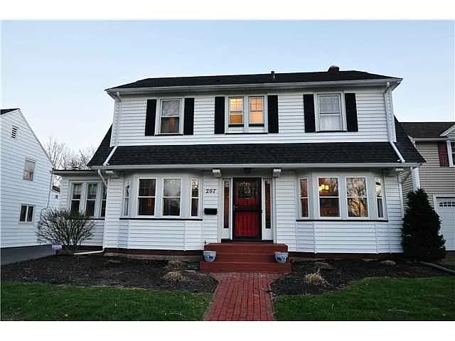207 Chestnut Hill Dr photo 1