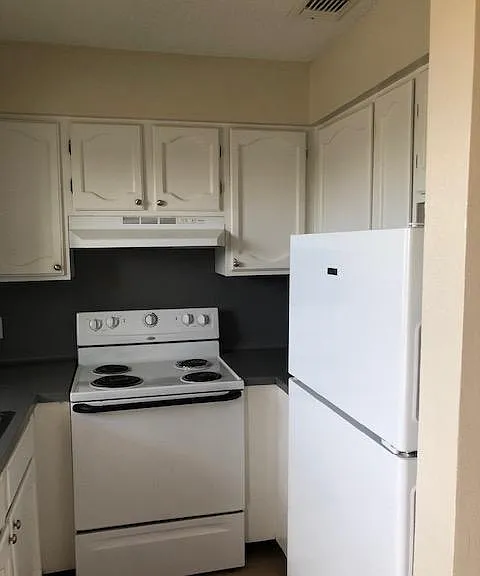 2125 Kerria Ave #9 — Photo 29
