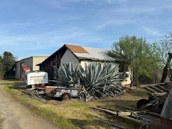 8682 Crawford Ave, Reedley, CA 93654