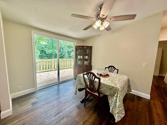 5th image of 428 Mount Olive Rd
