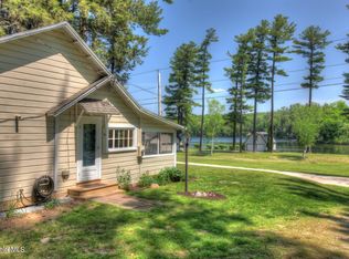 9 Lakeside Rd, New Marlboro, MA 01230