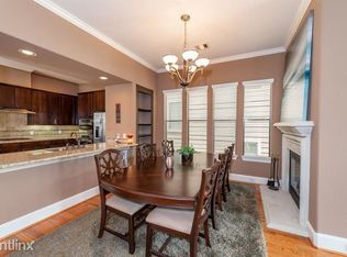 5522 Darling St, Houston, TX 77007