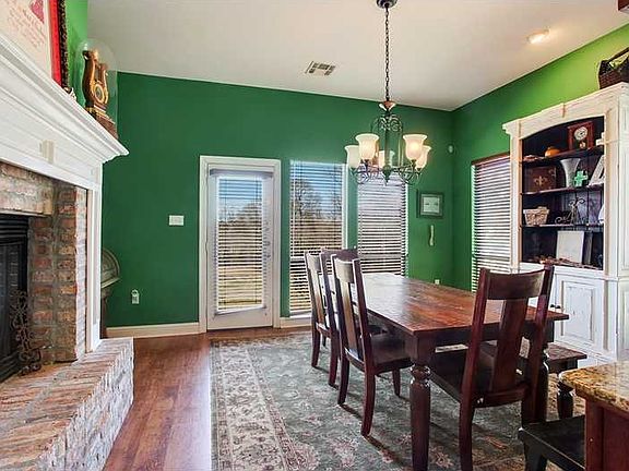 4th image of 46 Green Hills Dr