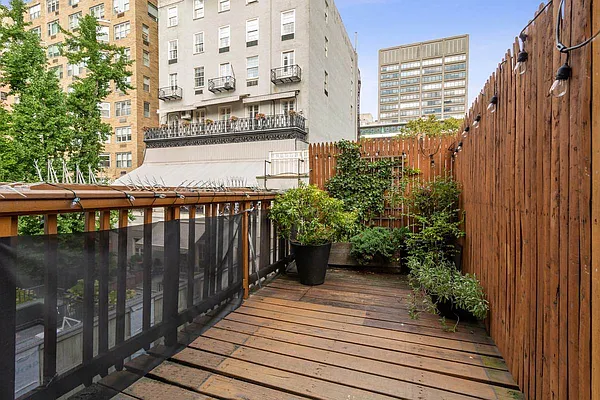 Rented by Emerson Realty NY LLC | media 15