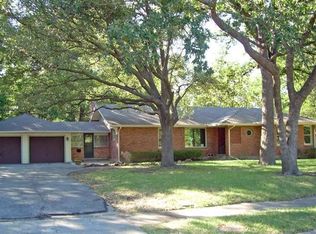 9806 Kilarney Dr, Dallas, TX 75218