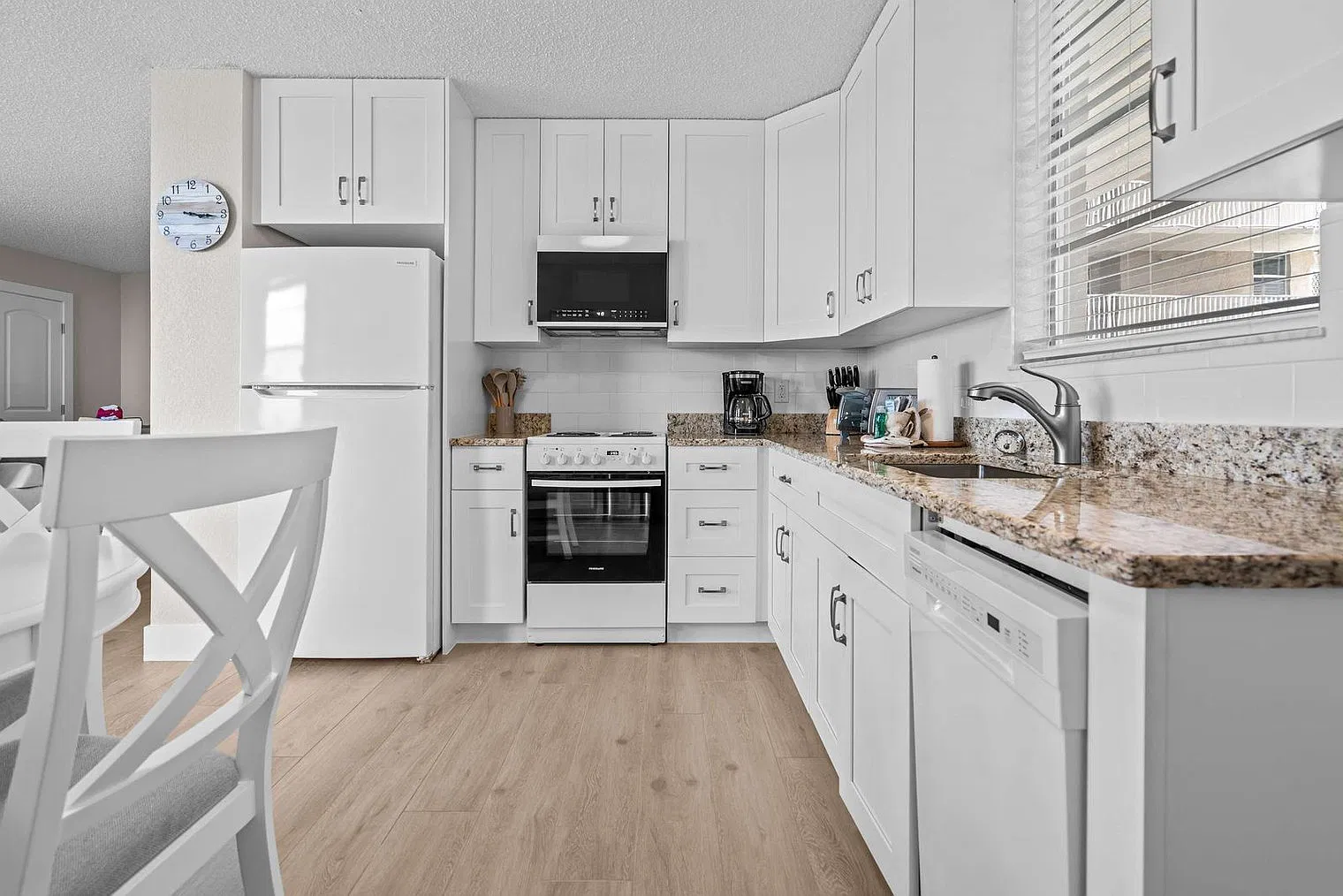 1 bed, 1.0 bath, 505 sqft, $3,458 — Photo 3