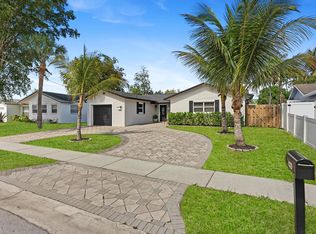 9329 SW 2nd St, Boca Raton, FL 33428