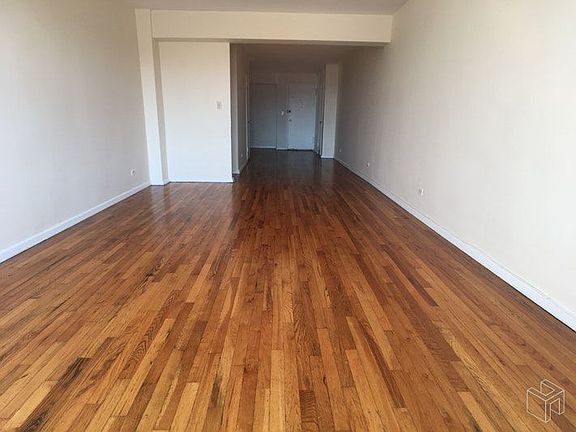 3rd image of 65 Park Ter W APT 6B