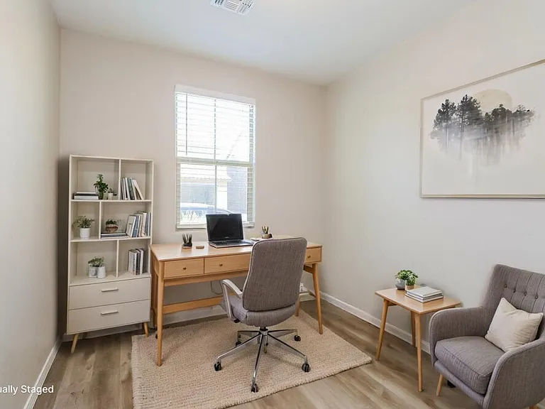 5637 E Alder Ave — Photo 15
