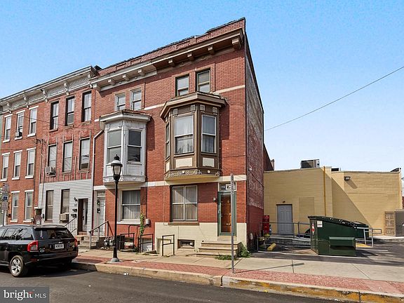 2nd image of 110 S Penn St