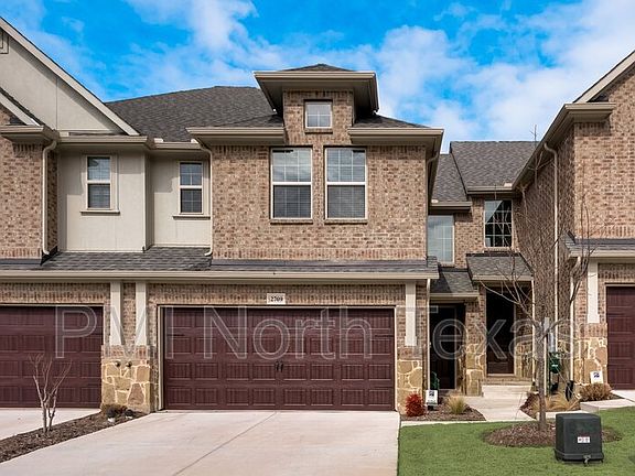 2nd image of 2709 Splendor Ln